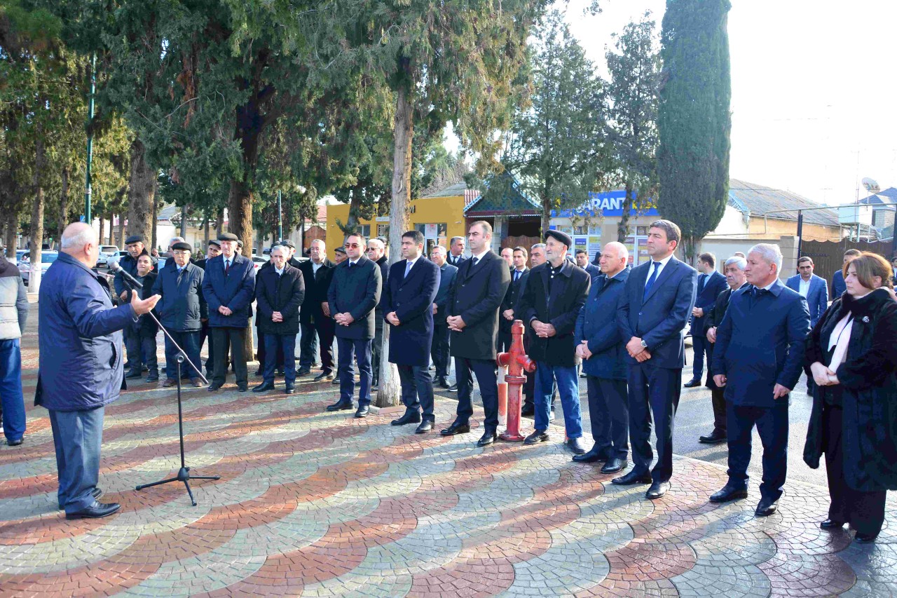 Ağstafada Hüseyn Arif və Həmid Abbasın büstlərinin açılışı oldu - FOTOLAR